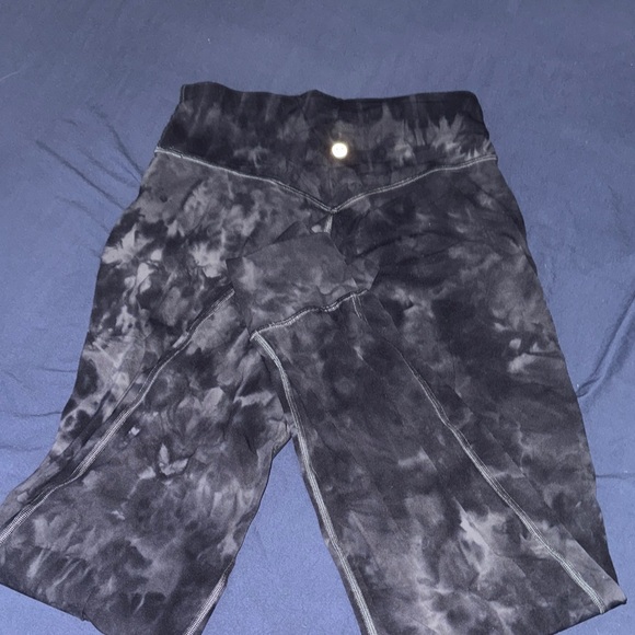 Lululemon Athletica Black Tie-Dye Align High Rise Joggers - Picture 4 of 5